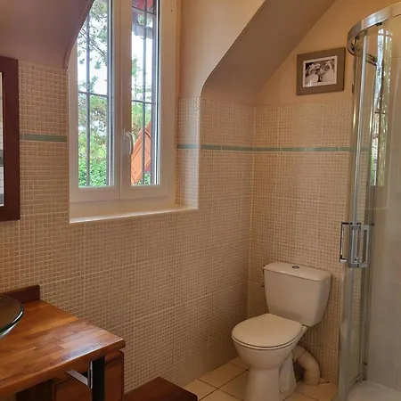 Holiday home Maison De Famille Avec Jardin Clos Et Terrasse Proche De La - Fr-1-788-31