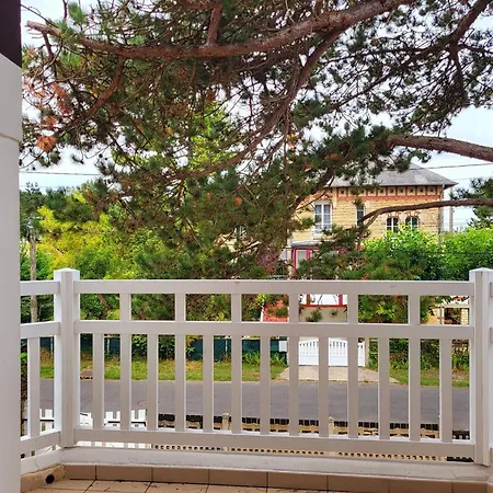 펜션 Maison De Famille Avec Jardin Clos Et Terrasse Proche De La - Fr-1-788-31